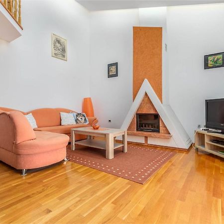 Apartment Villa Nera PUY Eksteriør bilde