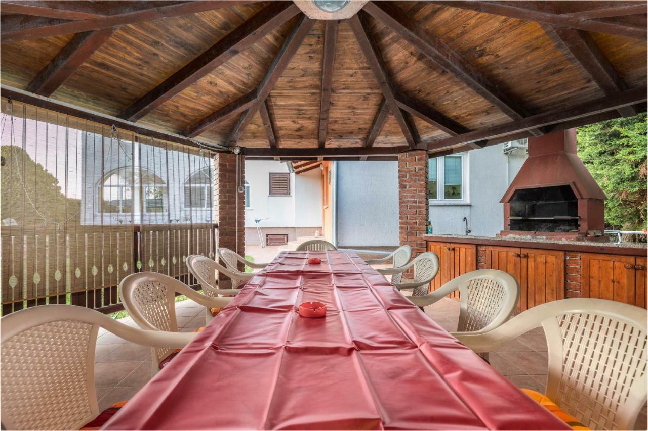 Apartment Villa Nera PUY Eksteriør bilde