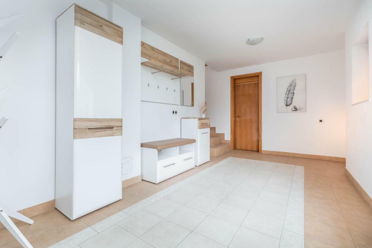 Apartment Villa Nera PUY Eksteriør bilde