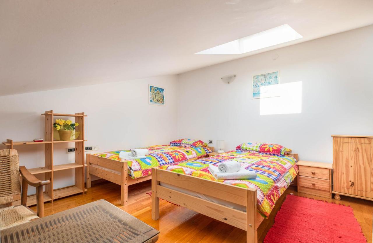 Apartment Villa Nera PUY Eksteriør bilde