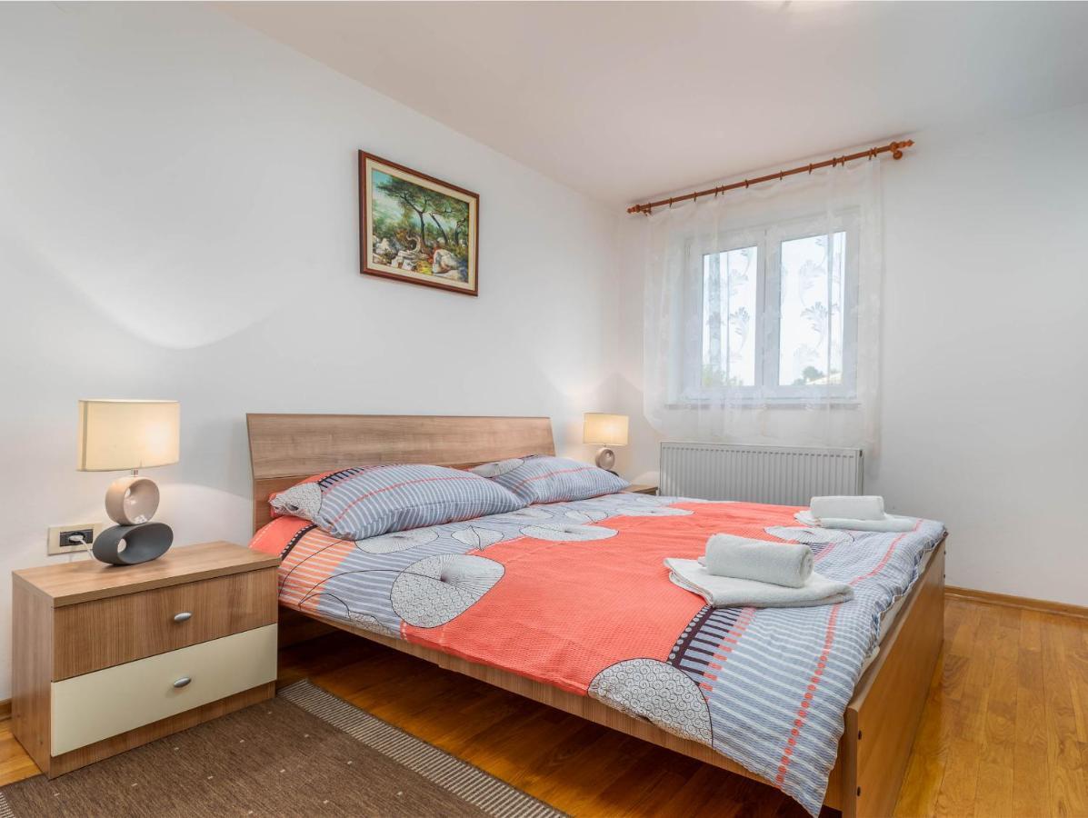 Apartment Villa Nera PUY Eksteriør bilde